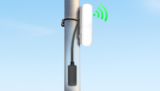 80x30x23.5mm inline active-to-24v-passive PoE converter with 180mm pigtail directly powering wireless CPEs like Ubiquiti NanoStation and access control panels in tight mounting spaces.